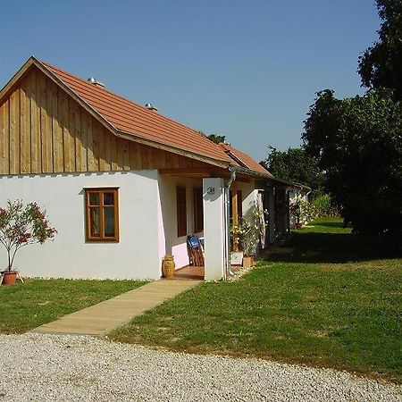 Martonvendeghaz 1 Villa Gelse Exterior photo